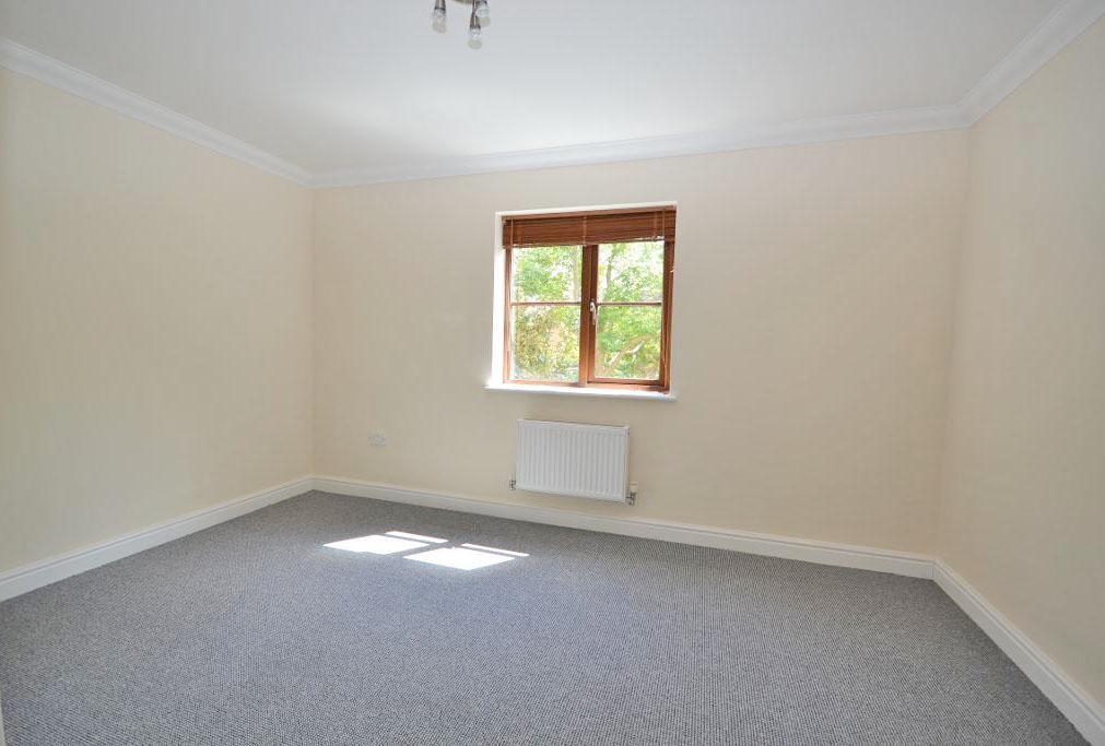 3 Bedroom Apartment for Sale in Milton Keynes, MK10 9PE