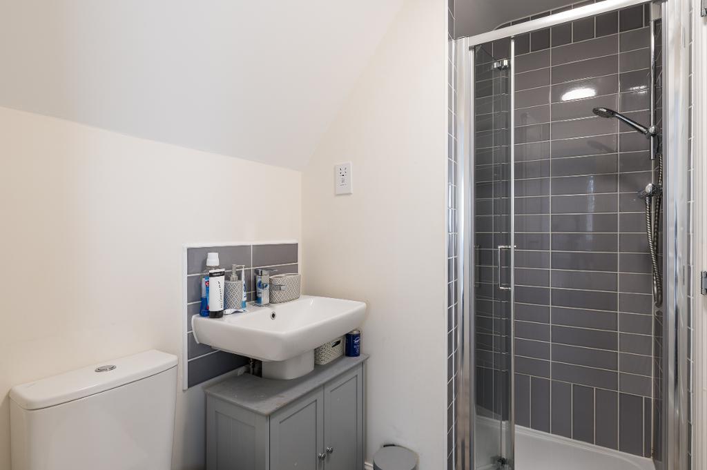 4 Bedroom Semi-Detached for Sale in Milton Keynes, MK10 7JZ