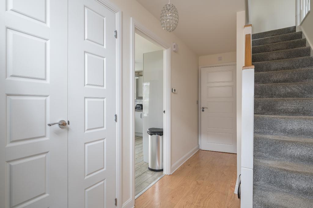 4 Bedroom Semi-Detached for Sale in Milton Keynes, MK10 7JZ