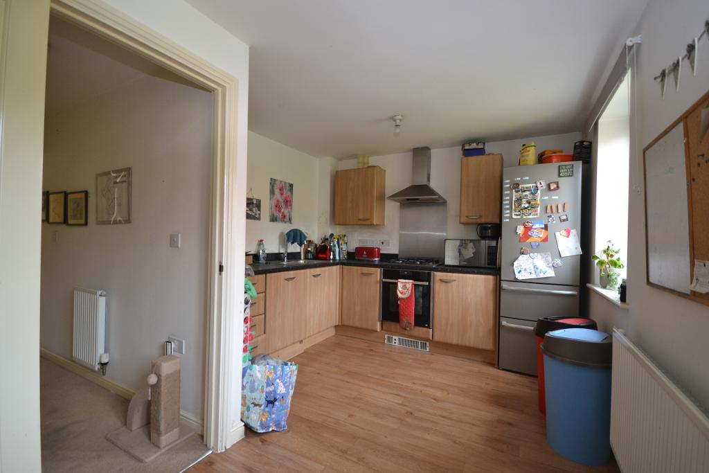 4 Bedroom Semi-Detached for Sale in Milton Keynes, MK10 7DD