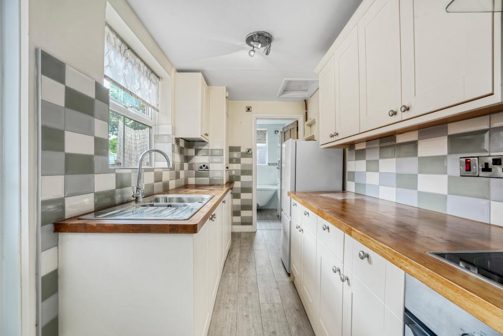 2 Bedroom Terraced for Sale in Milton Keynes, MK11 1JR
