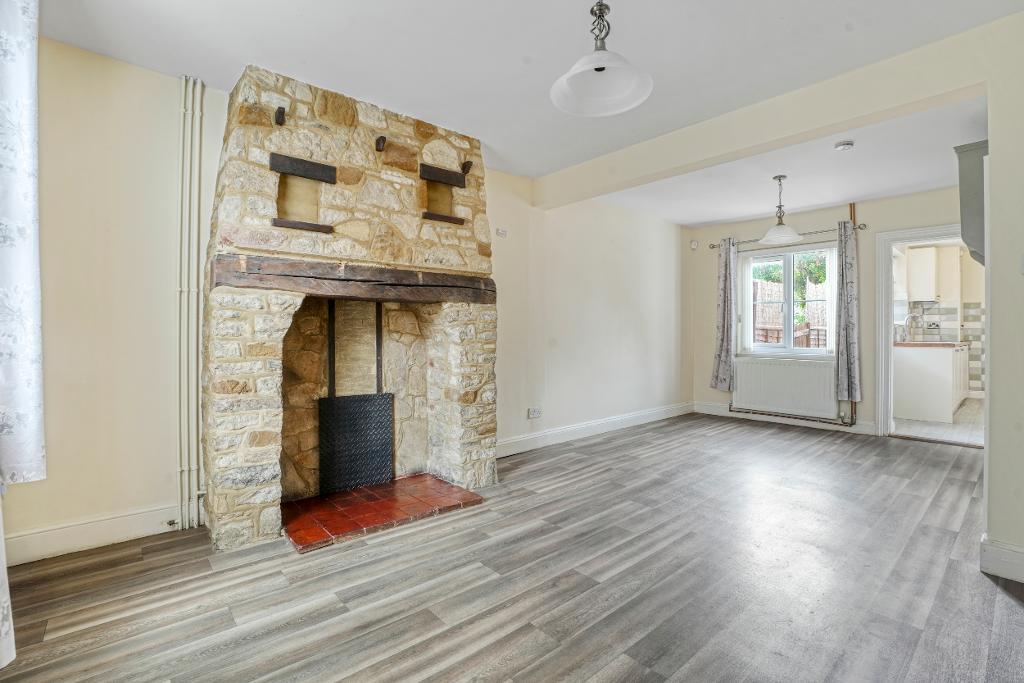 2 Bedroom Terraced for Sale in Milton Keynes, MK11 1JR