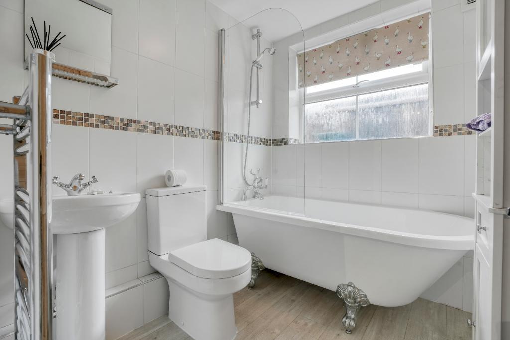 2 Bedroom Terraced for Sale in Milton Keynes, MK11 1JR
