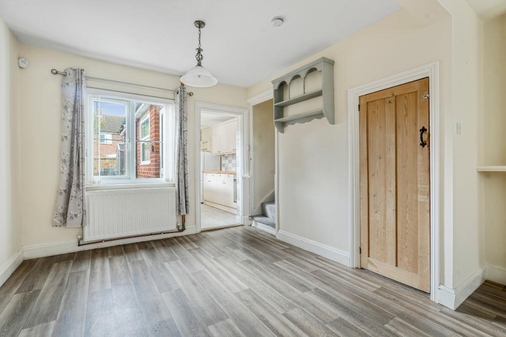 2 Bedroom Terraced for Sale in Milton Keynes, MK11 1JR