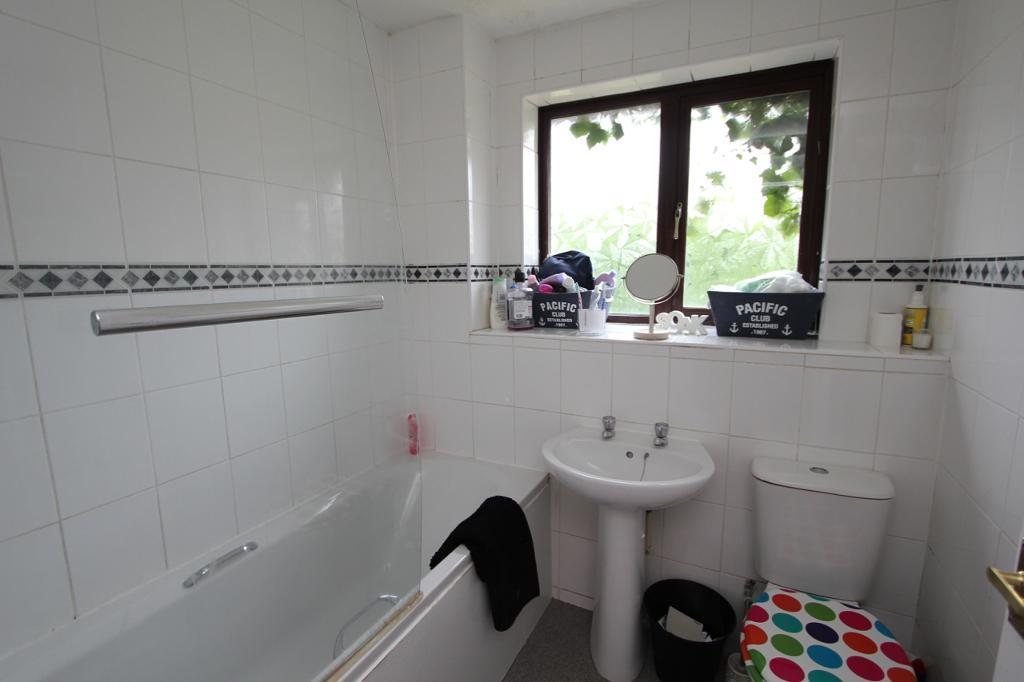 2 Bedroom End Terraced for Sale in Milton Keynes, MK5 6DA