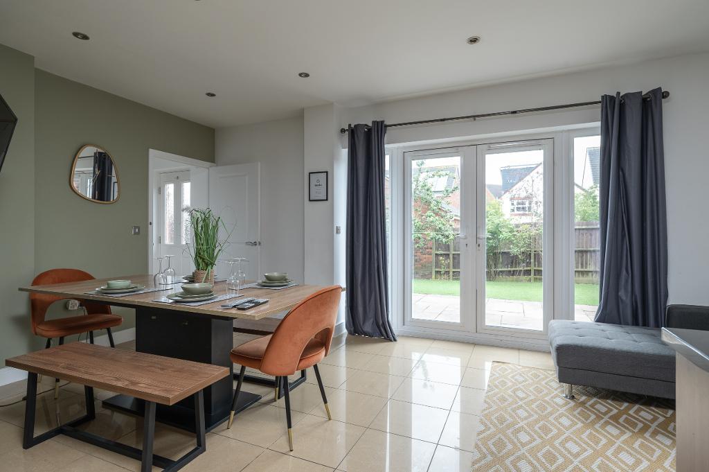 5 Bedroom Detached for Sale in Milton Keynes, MK10 7BE