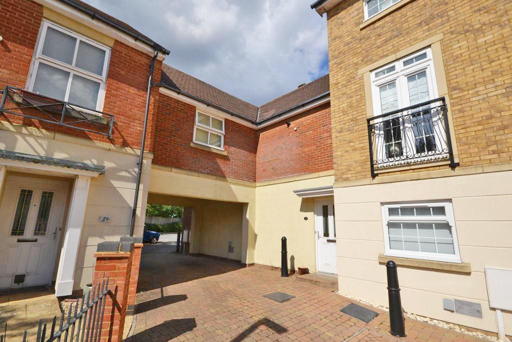 3  Bed Terraced Property to Rent in Milton Keynes, MK4 4GE