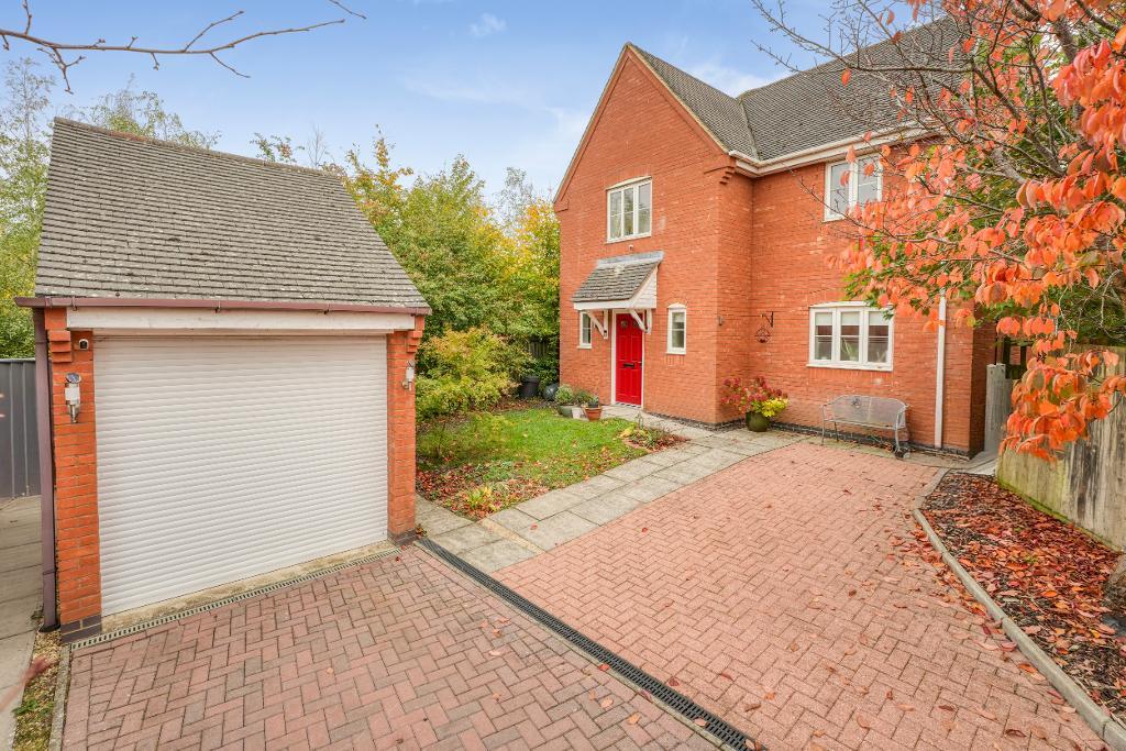 Tiverton Crescent, Kingsmead, Milton Keynes, Buckinghamshire, MK4 4BY