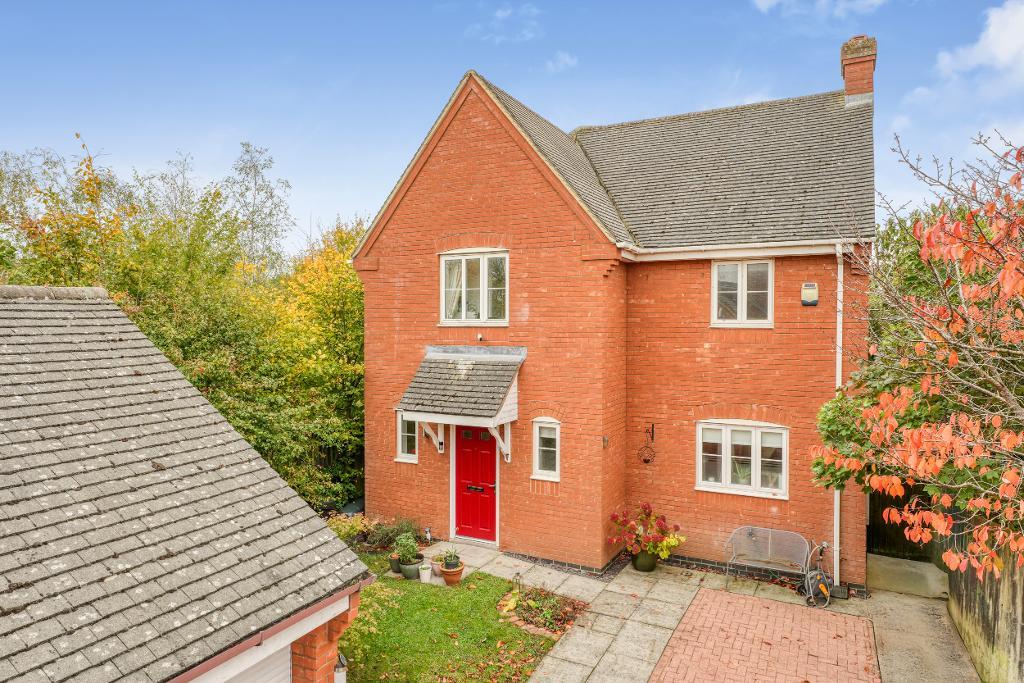 3  Bed Detached Property to Rent in Milton Keynes, MK4 4BY