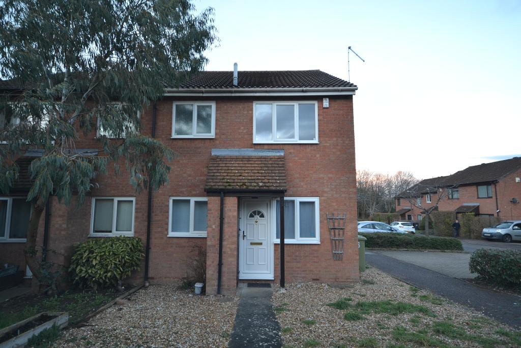 1  Bed Cluster Home Property to Rent in Milton Keynes, MK8 8HX