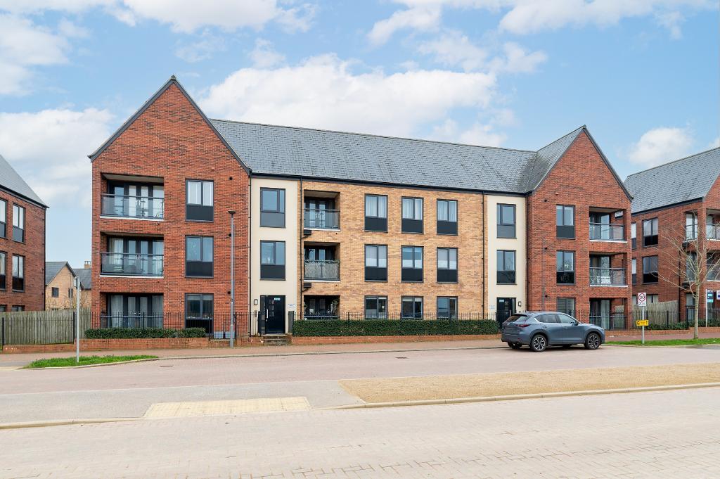 333 Barrosa Way, Whitehouse, Milton Keynes, Buckinghamshire, MK8 1BW