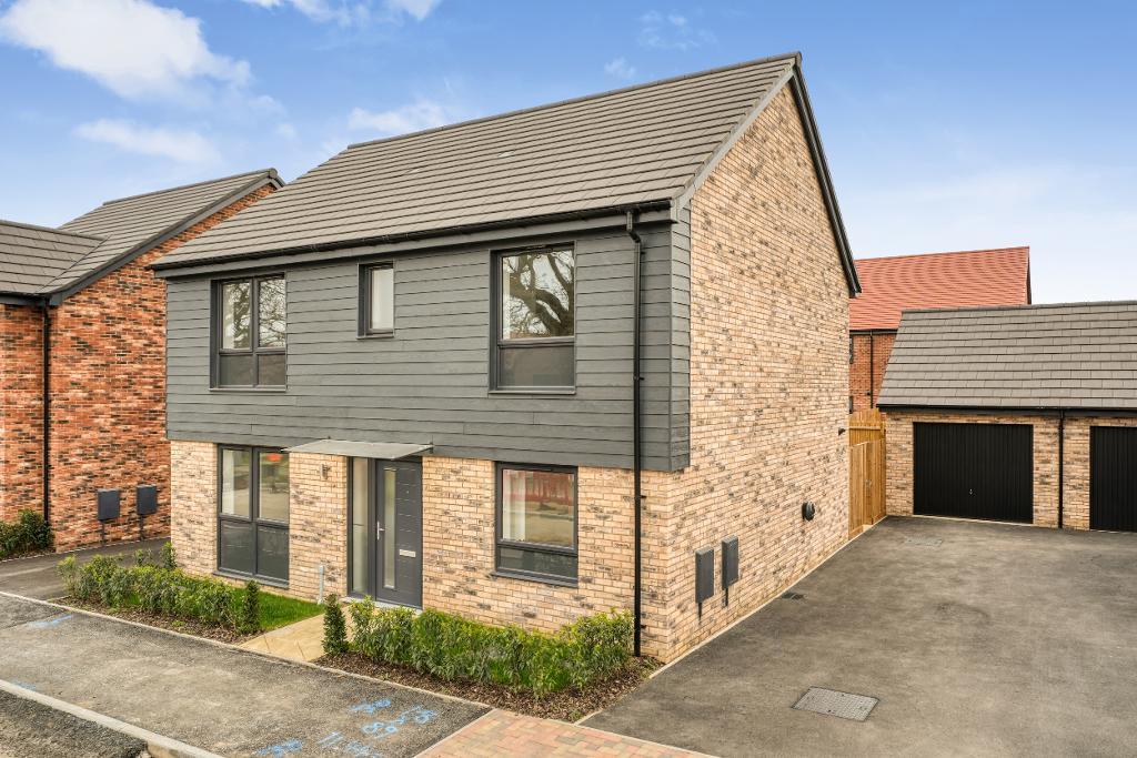 Rambouillet Drive, Whitehouse Park, Milton Keynes, Buckinghamshire, MK8 8AB