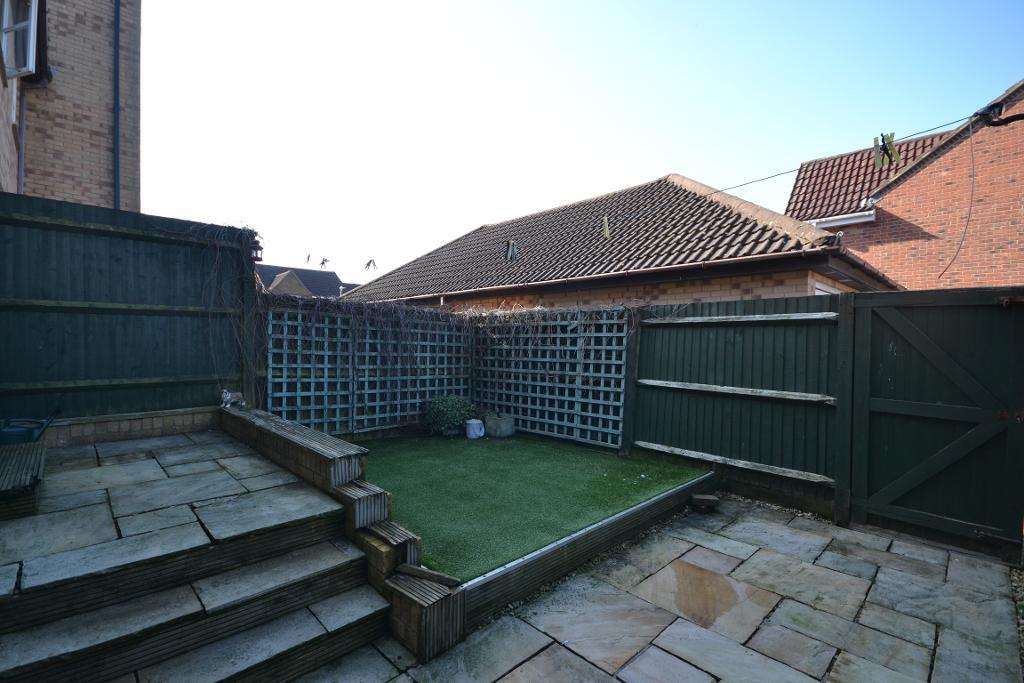 3 Bedroom End Terraced for Sale in Milton Keynes, MK4 3AH