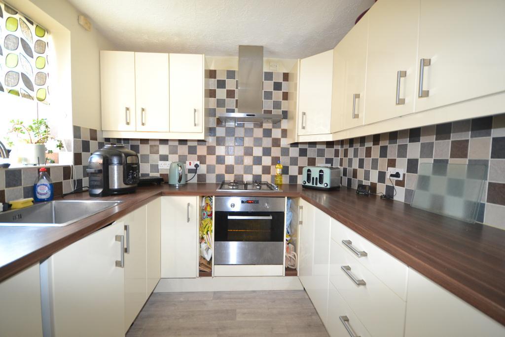 3 Bedroom End Terraced for Sale in Milton Keynes, MK4 3AH