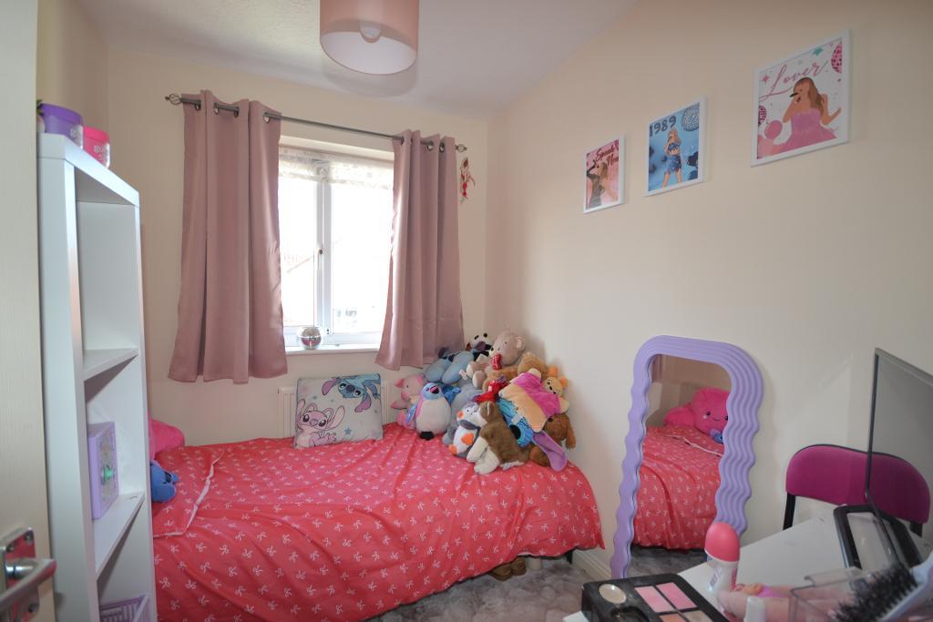 3 Bedroom End Terraced for Sale in Milton Keynes, MK4 3AH