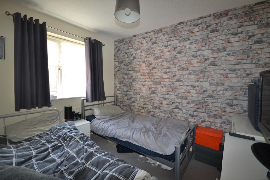 3 Bedroom End Terraced for Sale in Milton Keynes, MK4 3AH