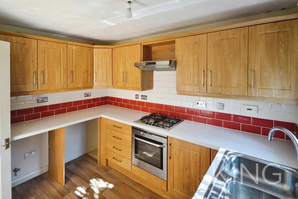 3 Bedroom End Terraced for Sale in Milton Keynes, MK7 6HT