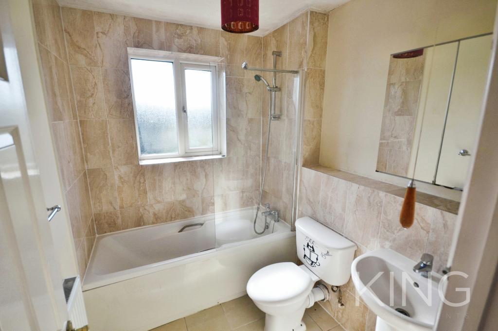 3 Bedroom End Terraced for Sale in Milton Keynes, MK7 6HT