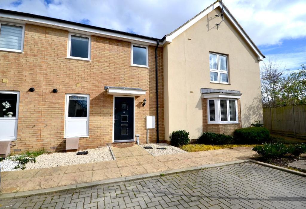 Abigar Close, Whitehouse, Milton Keynes, Buckinghamshire, MK8 1EN