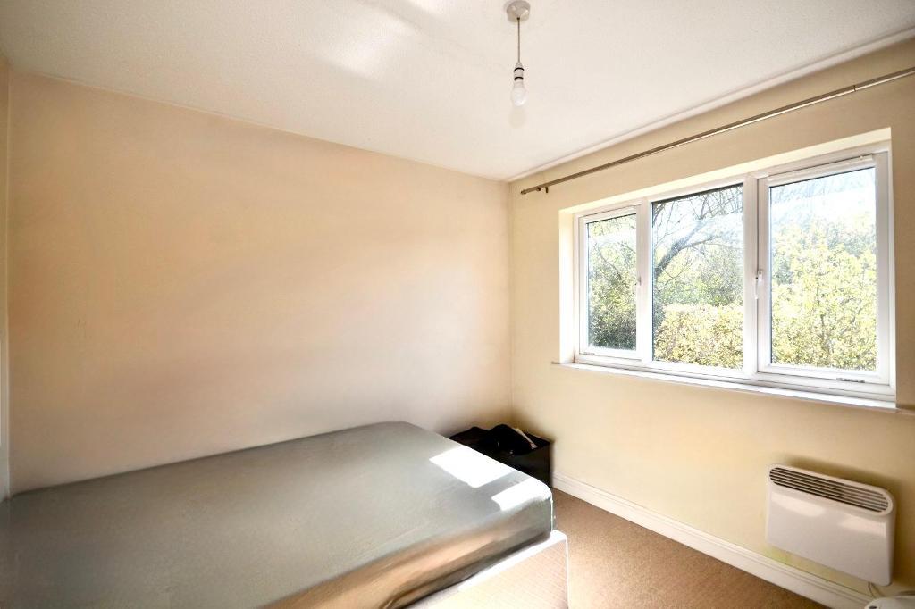 2 Bedroom Maisonette to Rent in Milton Keynes, MK13 8RE