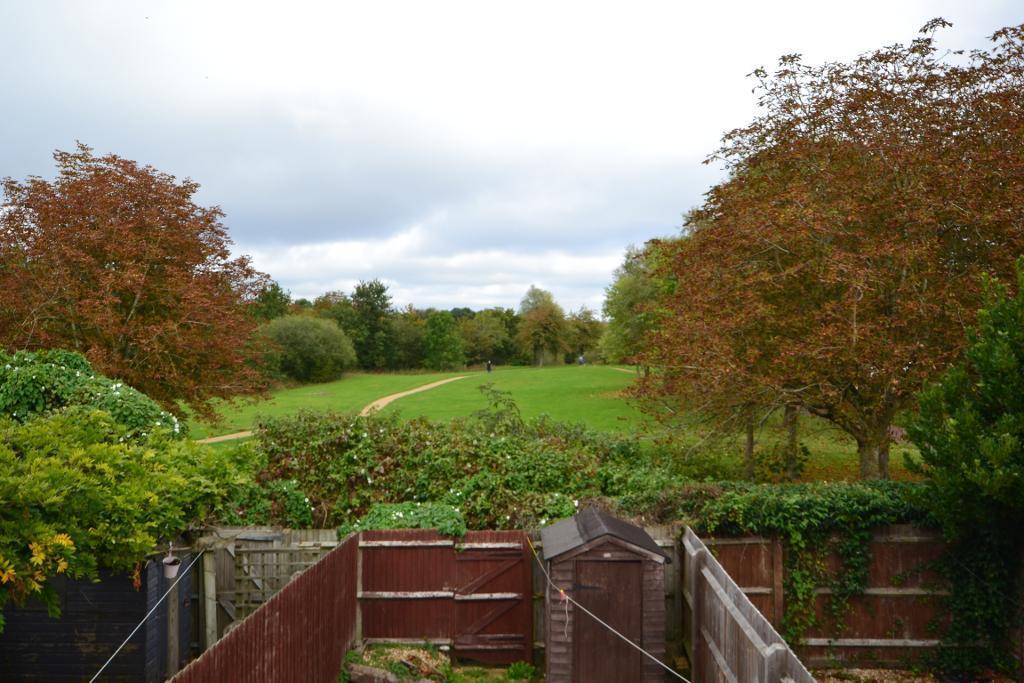 2 Bedroom Terraced for Sale in Milton Keynes, MK4 3AJ