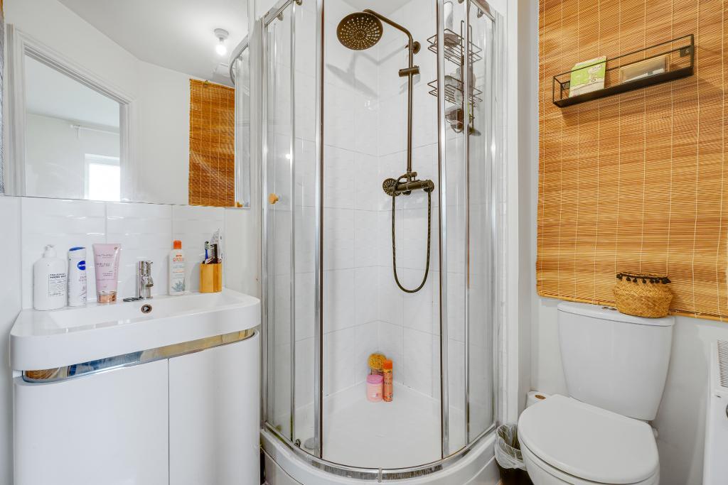 5 Bedroom Link Semi-Detached for Sale in Milton Keynes, MK10 7AL