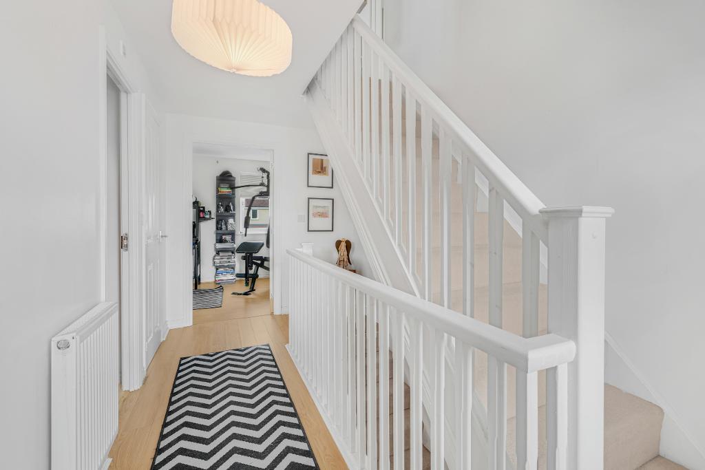 5 Bedroom Link Semi-Detached for Sale in Milton Keynes, MK10 7AL