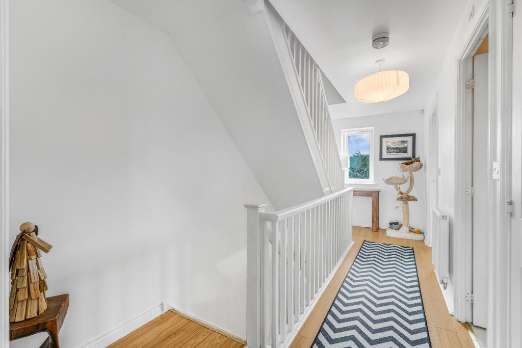 5 Bedroom Link Semi-Detached for Sale in Milton Keynes, MK10 7AL