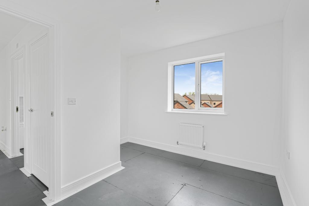 4 Bedroom Detached for Sale in Whitehouse Park, MK8 8AB