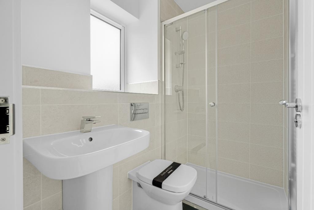 4 Bedroom Detached for Sale in Whitehouse Park, MK8 8AB