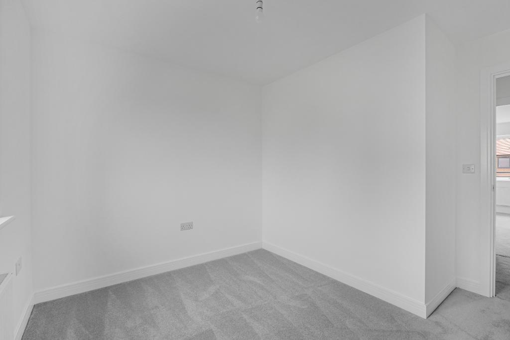 4 Bedroom Semi-Detached for Sale in Milton Keynes, MK8 8BS