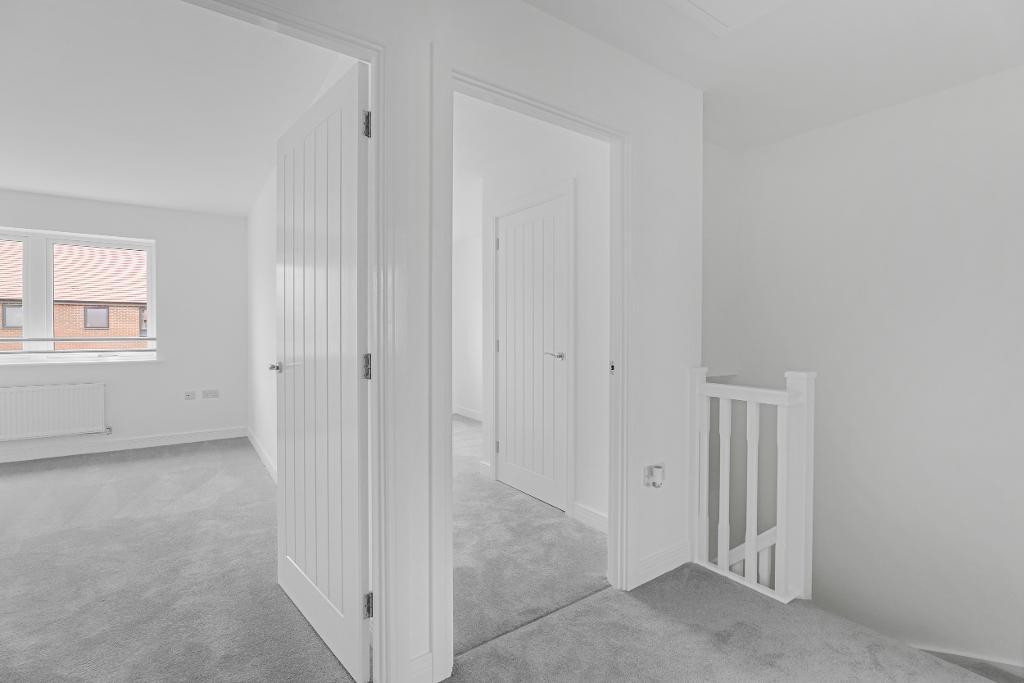 4 Bedroom Semi-Detached for Sale in Milton Keynes, MK8 8BS