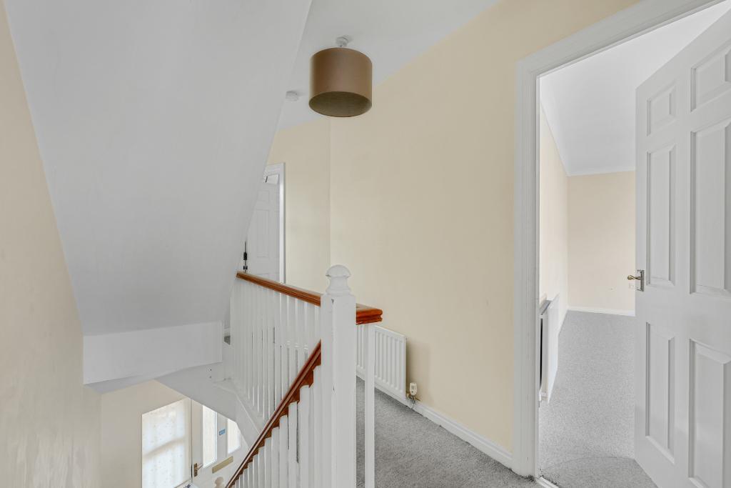 4 Bedroom Terraced for Sale in Milton Keynes, MK5 7HG