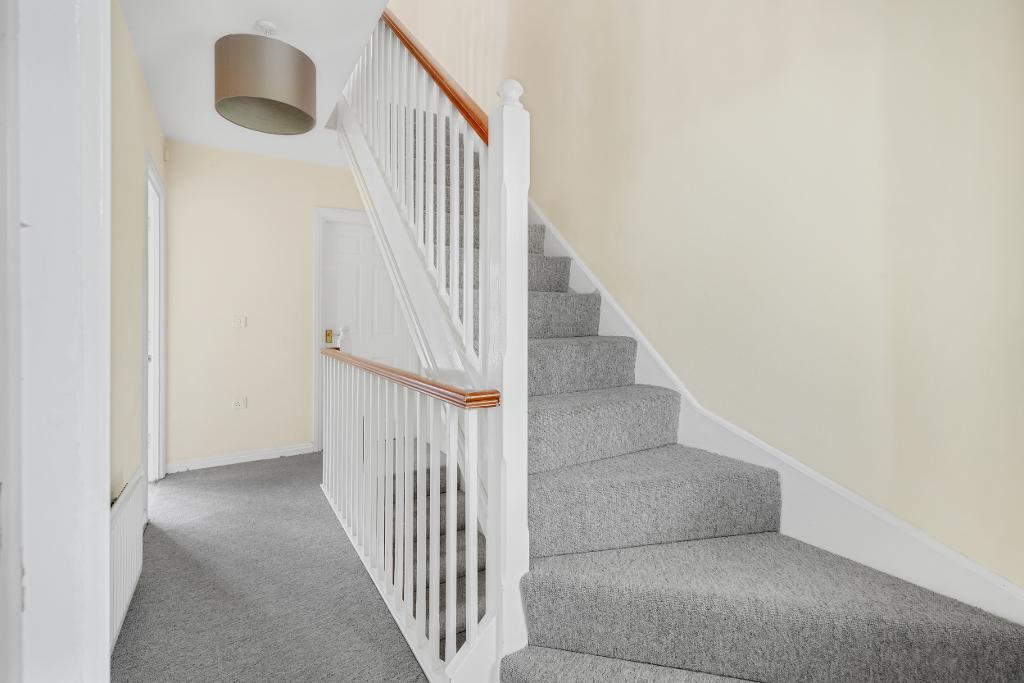 4 Bedroom Terraced for Sale in Milton Keynes, MK5 7HG