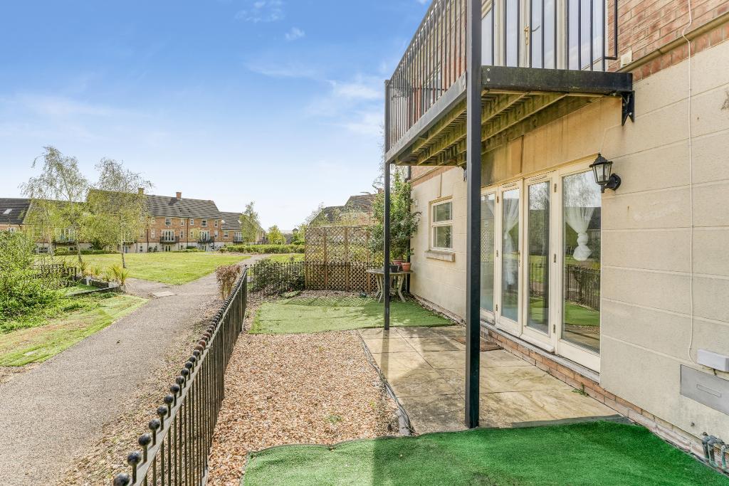 4 Bedroom Terraced for Sale in Milton Keynes, MK5 7HG