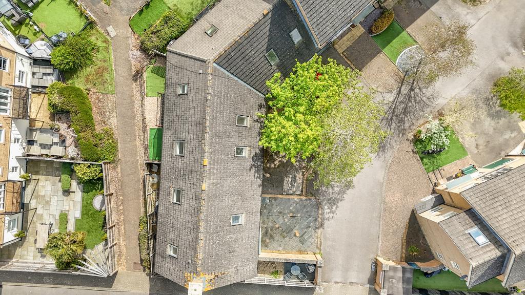 4 Bedroom Terraced for Sale in Milton Keynes, MK5 7HG