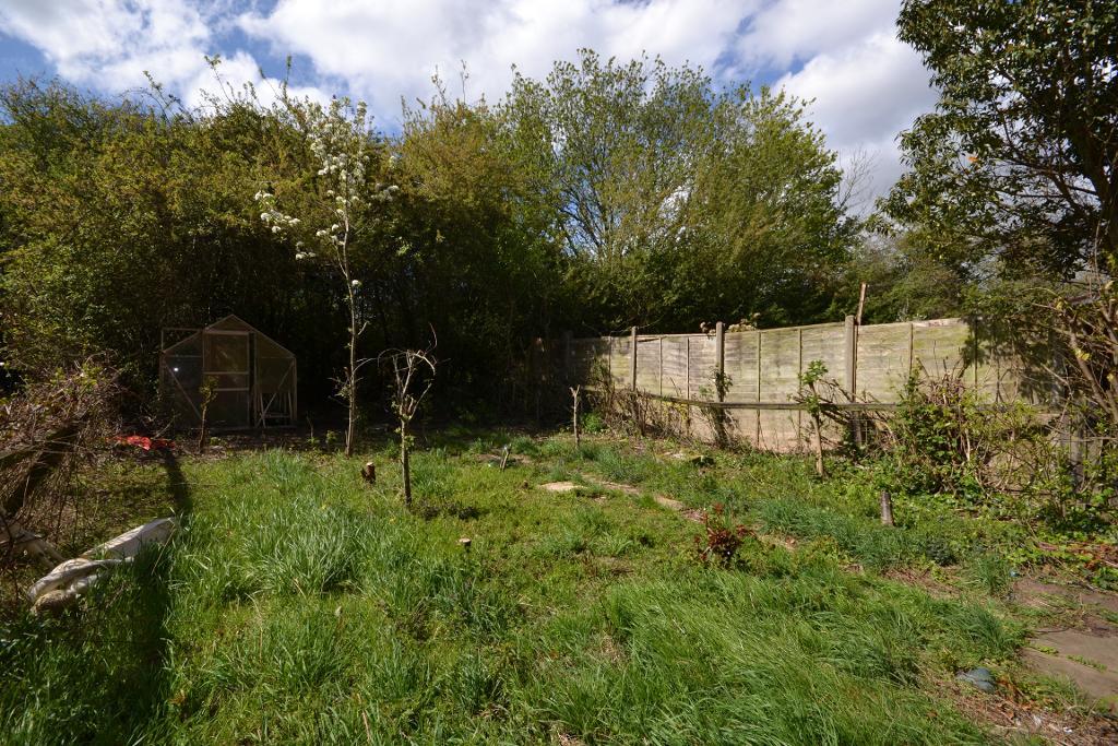 1 Bedroom Maisonette for Sale in Milton Keynes, MK4 1JE