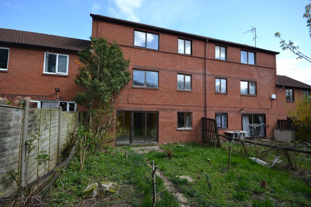 1 Bedroom Maisonette for Sale in Milton Keynes, MK4 1JE