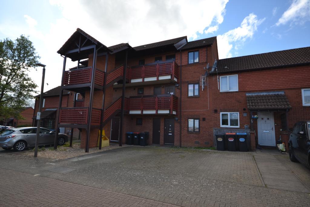 1 Bedroom Maisonette for Sale in Milton Keynes, MK4 1JE