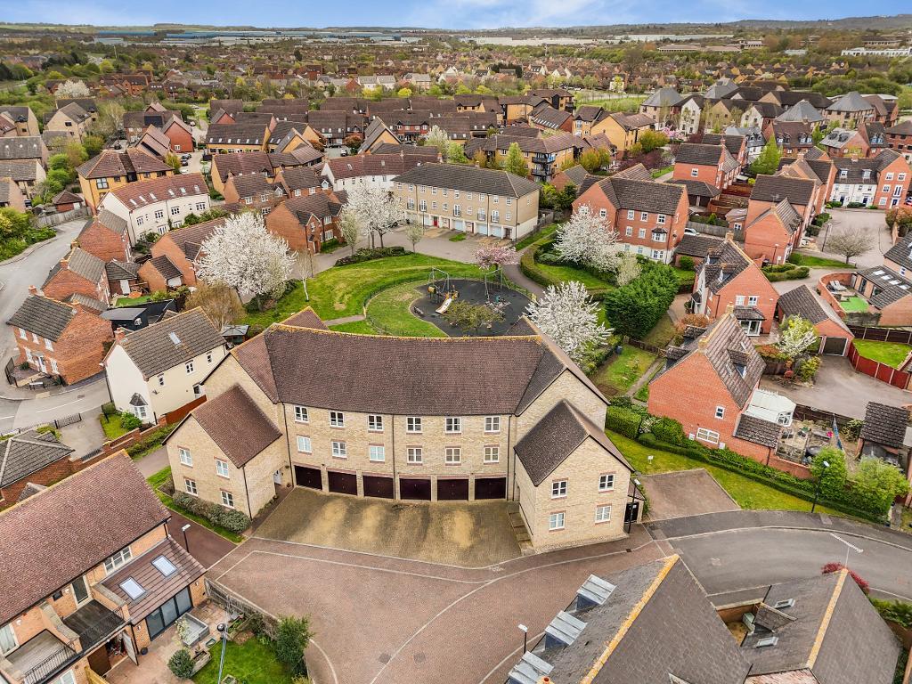 2 Bedroom Apartment for Sale in Milton Keynes, MK10 9PY