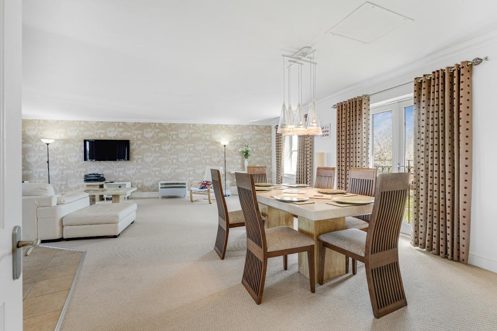 2 Bedroom Apartment for Sale in Milton Keynes, MK10 9PY