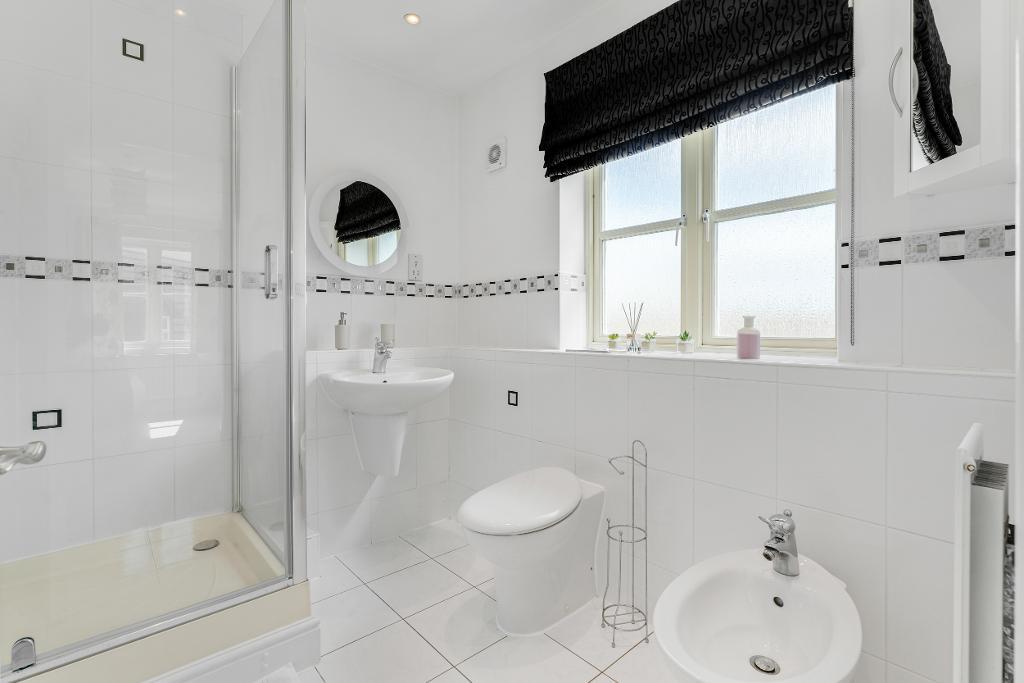 2 Bedroom Apartment for Sale in Milton Keynes, MK10 9PY