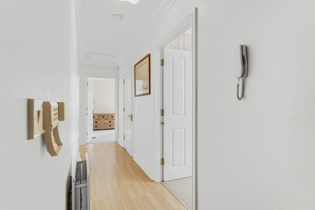 2 Bedroom Apartment for Sale in Milton Keynes, MK10 9PY