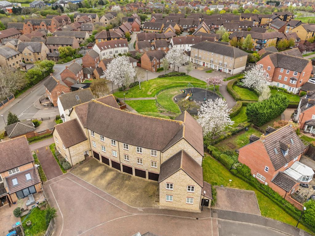 2 Bedroom Apartment for Sale in Milton Keynes, MK10 9PY