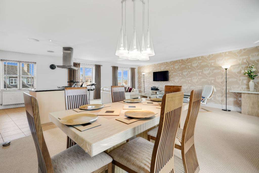 2 Bedroom Apartment for Sale in Milton Keynes, MK10 9PY