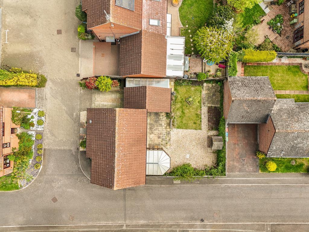 3 Bedroom Detached for Sale in Milton Keynes, MK7 7HD