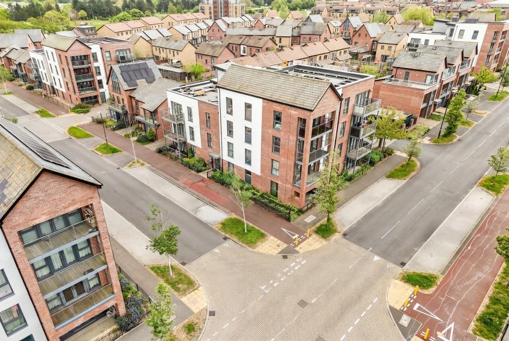 2 Bedroom Apartment for Sale in Milton Keynes, MK10 9UD