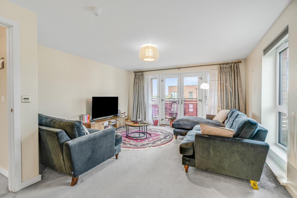 2 Bedroom Apartment for Sale in Milton Keynes, MK10 9UD