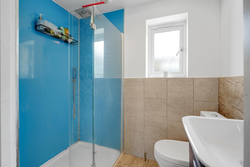 3 Bedroom Link-Detached for Sale in Milton Keynes, MK6 2HS