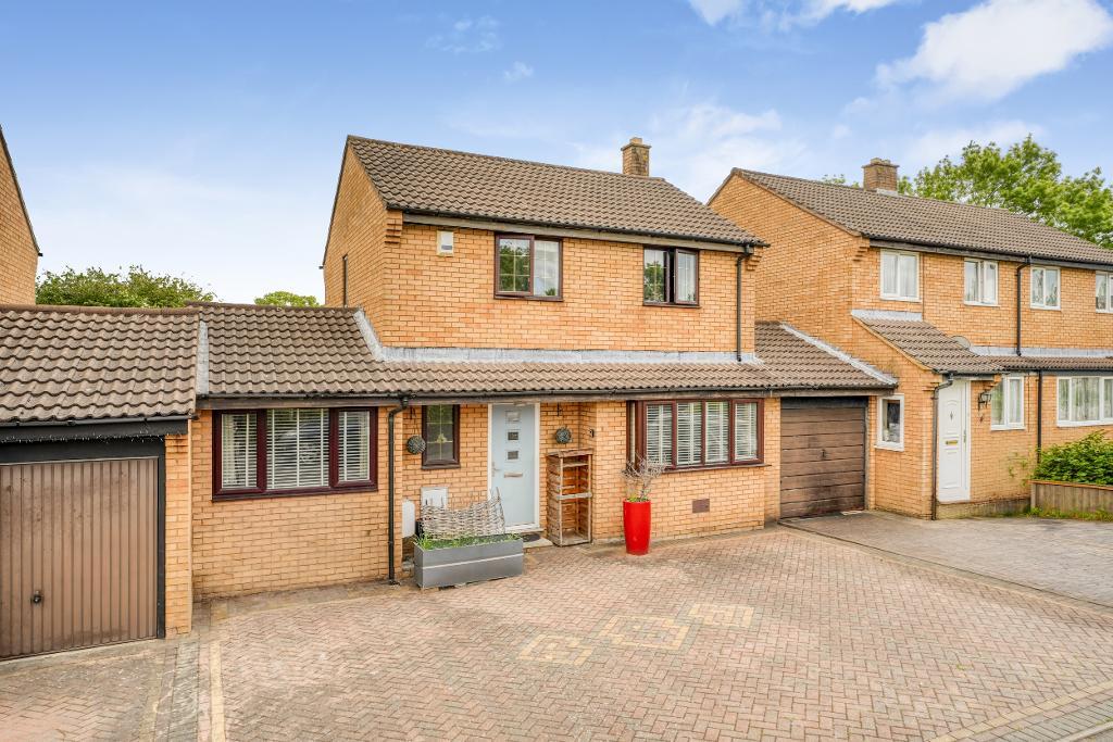 3 Bedroom Link-Detached for Sale in Milton Keynes, MK6 2HS